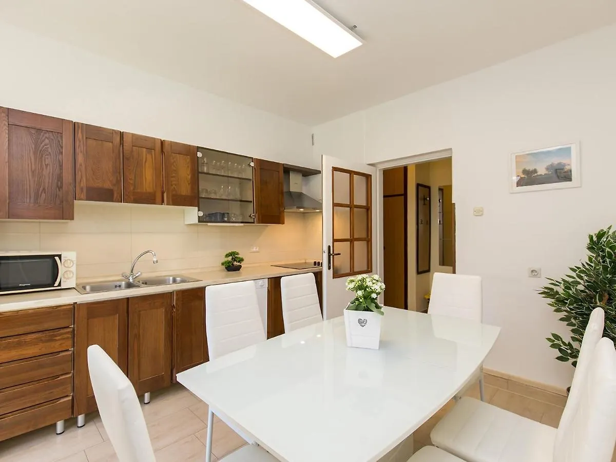 Apartment Loredana Poreč 0*,  Kroatië