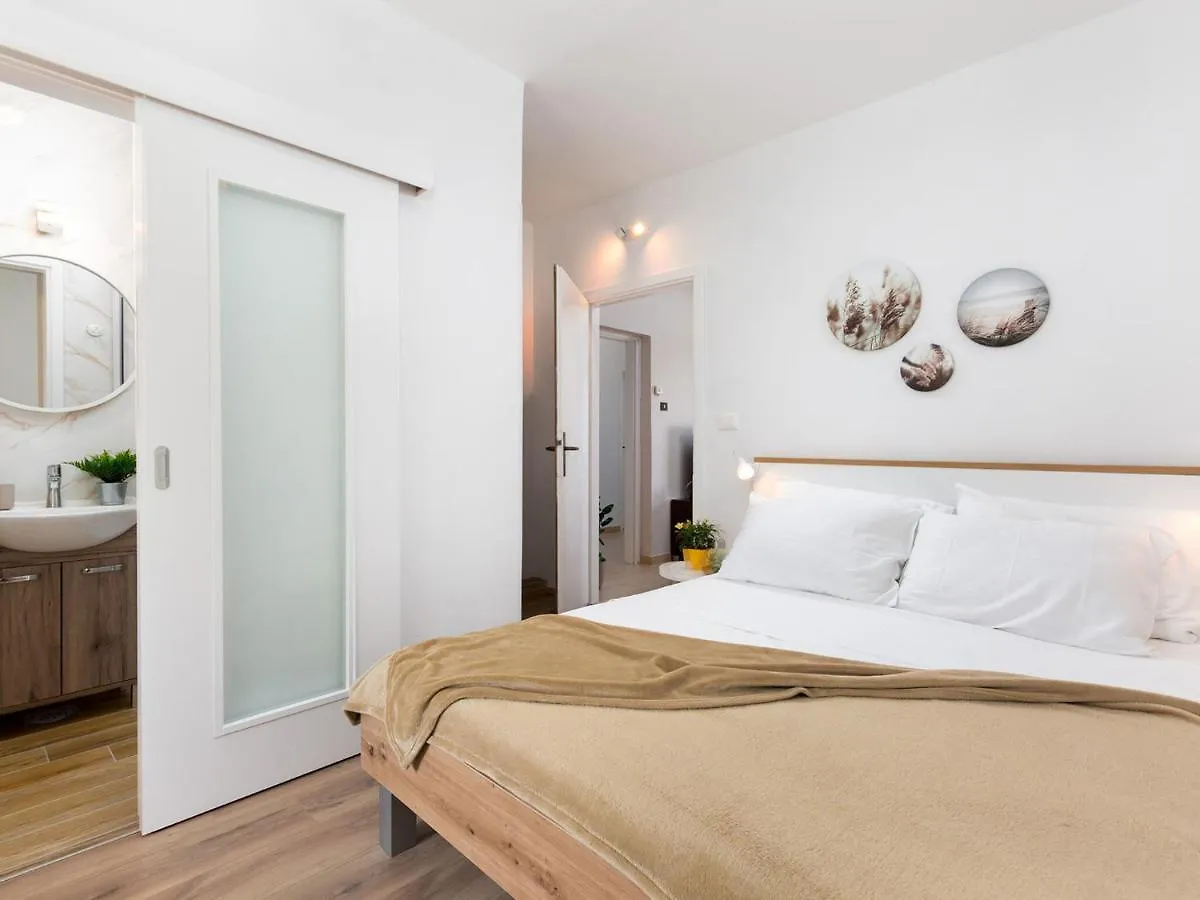 Apartment Loredana Porec